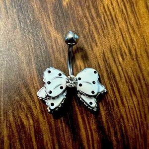 White/Black Silver Bow Belly Button Ring